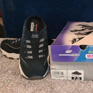 Skechers d'lites air cooled memory foam size 7.5